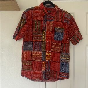 🌴Jungle Cruise ahoy! Colorful Geometric Men's Shirt. Medium. 🥥💀🤙🏼